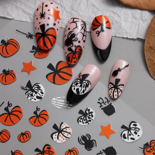 Vista 7 de 8 hojas de calcomanías de uñas de Halloween con diseños de fantasmas lindos, calabaza, araña, telaraña, sangre, llama 3D, autoadhesivas, Otoño