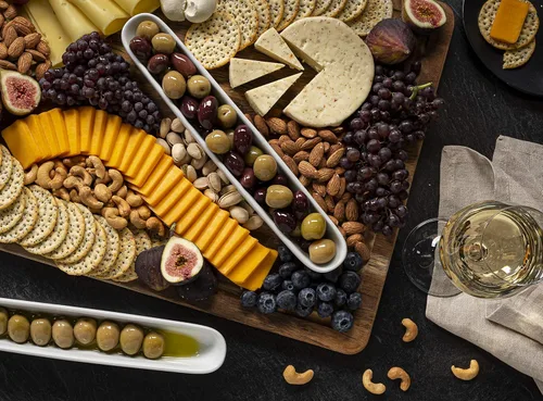 Vista 4 de KooK Bandeja de bote de oliva, juego de 2, bandeja de charcutería, suministros de mesa de pasto, accesorios para tabla de charcutería, plato