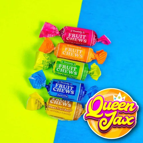 Vista 2 de Masticables de Frutas - Bolsa de 1 Libra - Dulces Surtidos - Masticables, Afrutados y Deliciosos - Cereza, Limón, Lima, Naranja y Vainilla - QUEEN