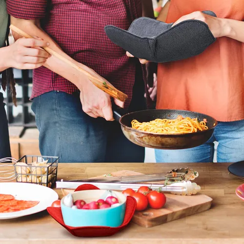 Vista 6 de Patelai 6 soportes para cuencos de microondas de 2 tamaños, soporte para cuencos grandes y pequeños, esponja y utensilios de cocina de microfibra