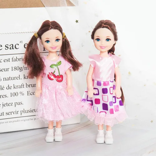 Vista 3 de ONEST 10 juegos de muñecas de 5 pulgadas con ropa de muñeca, trajes de fiesta para niñas, muñecas de niño, accesorios de muñeca para niños
