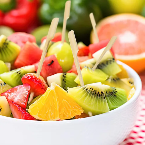 Vista 7 de Brochetas de bambú de 9 cm 100 piezas, palillos de dientes anchos y planos de madera de bambú para cóctel, malvaviscos, frutas, parrilla, bebidas