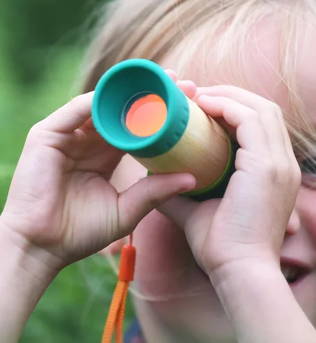 Vista 11 de Hape Telescopio ajustable Equipo espía de bambú para niños con aumento de 8X