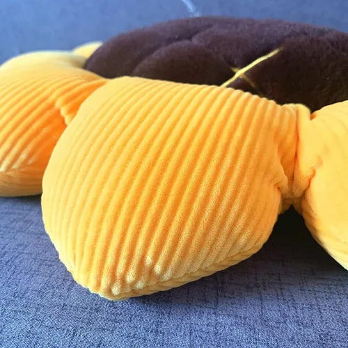 Vista 8 de LEVINIS Cojines de silla con forma de girasol amarillo, almohadas decorativas grandes de terciopelo suave, cojín reversible para cama, automóvil