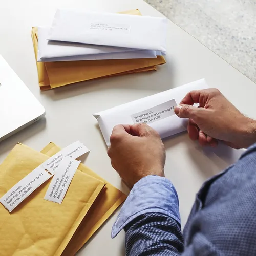 Vista 7 de DYMO Authentic LW White Mailing Address Labels DYMO Labels for LabelWriter Label Printers 1-1/8" x 3-1/2" 2 Rolls of 350 (700 Total)