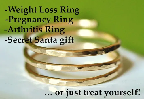 Vista 4 de 14k gold filled Adjustable wire wrap ring, thumb ring, pregnancy ring, Handmade in USA by Mu-Yin Jewelry (MEDIUM size 8)