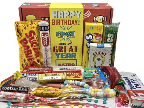 RETRO CANDY YUM ~ Caja de regalo de cumpleaños 61 de 1961, mezcla nostálgica de caramelos de la infancia para mujer o hombre de 61 años nacido en