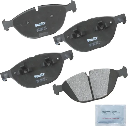 Vista 454 de Pastillas de Freno Delanteras Cerámicas Bendix Priority1 CFC430A para Modelos Selectos INFINITI G35, I30, Nissan 350Z, Altima, Juke, Maxima, Sentra