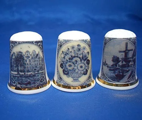 Porcelana de porcelana coleccionable - Juego de tres dedales - Blue Delft Designs