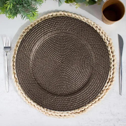 Vista 5 de Tableclothsfactory Paquete de 6 platos de carga de plástico acrílico marrón natural de 13 pulgadas tipo ratán, platos redondos desechables