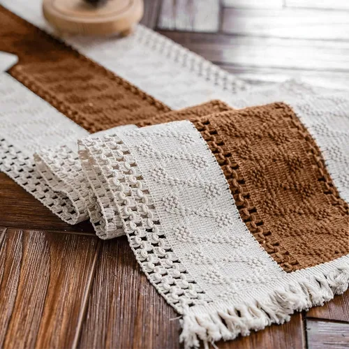 Vista 11 de Alynsehom Camino de mesa de macramé, color beige crema, bohemio, con borlas, camino de mesa de algodón tejido a mano, camino de mesa rústico