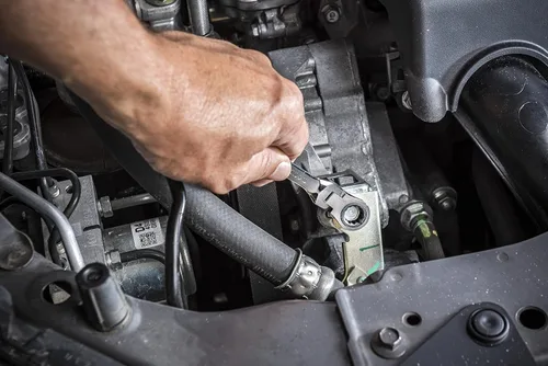 Vista 4 de GEARWRENCH Llave combinada de trinquete de cabeza flexible de 12 puntos con arco oscilante de 4 grados - 86753