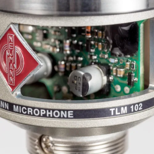 Vista 2 de Neumann TLM 102 - Juego de estudio cardioide de micrófono de condensador, níquel, cable de micrófono XLR de 10 pies, paño de pulido