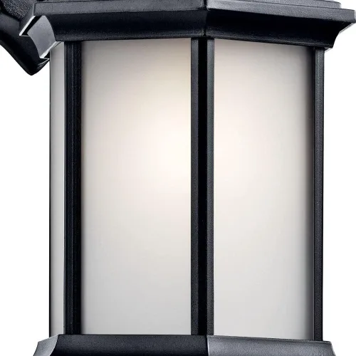 Vista 4 de Kichler Chesapeake - Lámpara de pared para exteriores de 11.75 pulgadas con cristal biselado transparente en blanco, 9 pulgadas