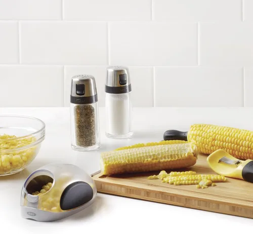 Vista 5 de OXO Good Grips - Molinillo de sal con salida de vertido