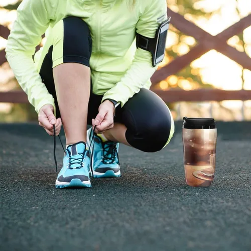 Vista 8 de Hearts Drawn on Coffee Coffee Cup Hot Coffee Travel Mug Reusable Iced Coffee Cups Double Heat Insulation Coffee Mug with Leak-Proof Lid Stylish