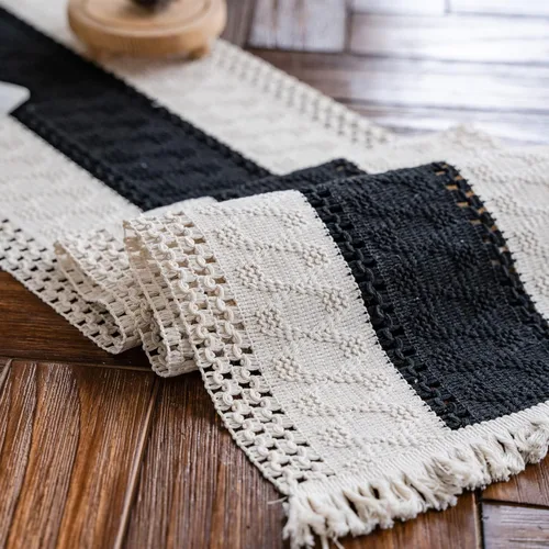 Vista 9 de Alynsehom Camino de mesa de macramé, color beige crema, bohemio, con borlas, camino de mesa de algodón tejido a mano, camino de mesa rústico