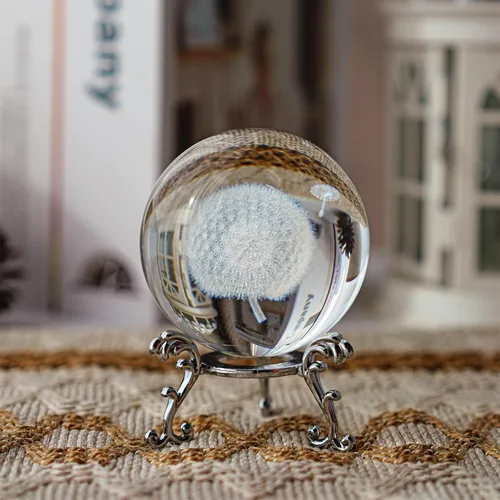 Vista 3 de HDCRYSTALGIFTS - Bola de cristal de diente de león de 60 mm con soporte, pisapapeles decorativo, grabado láser 3D, esfera completa de planta
