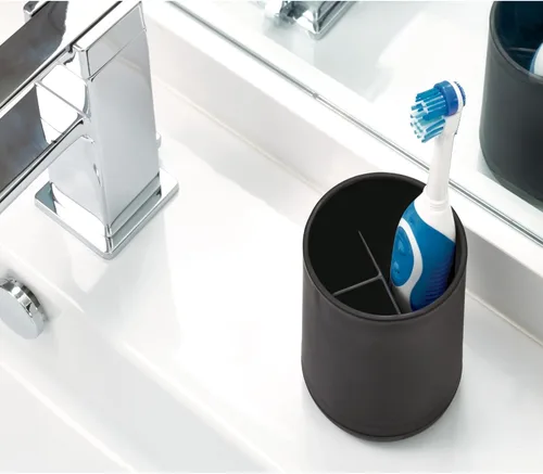 Vista 5 de iDesign - Soporte para cepillos de dientes normales, cepillos giratorios y pasta de dientes, colección Cade, 3 x 3 x 4.5 pulgadas, negro mate