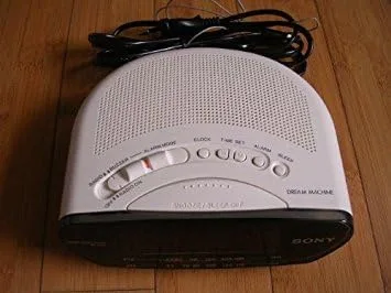 Sony ICFC211 AMFM Radio Reloj (Blanco)