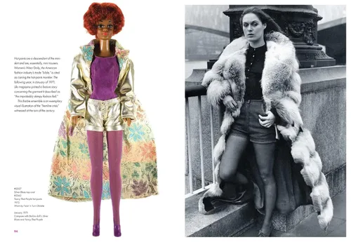 Vista 7 de Barbie Takes the Catwalk A Style Icon's History in Fashion