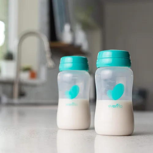 Vista 3 de Evenflo Botellas avanzadas de recolección de leche materna, paquete de 6 unidades de 5 onzas