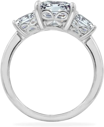 Vista 2 de Tienda Essentials Anillo de plata de ley chapada en platino o oro con 3 piedras de corte princesa hecho con circonitas Infinite Elements