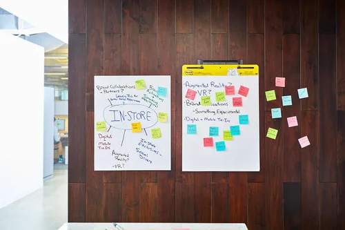 Vista 14 de Post-it Rotafolios Superadhesivos para Caballete, 25 x 30 Pulgadas, 30 Hojas/Rotafolio, 6 Rotafolios, Papel Premium Blanco Autoadhesivo de Alta