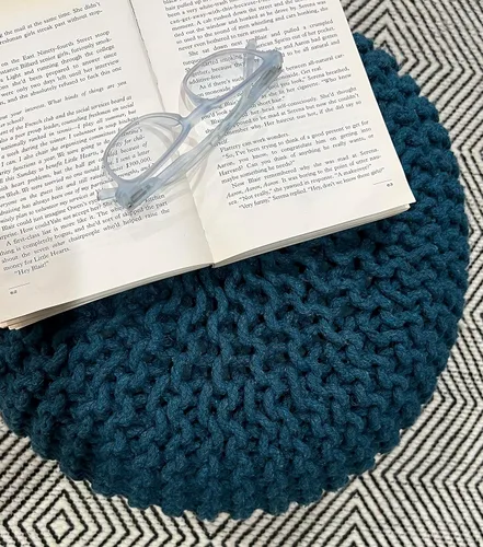 Vista 32 de FRELISH DECOR - Puf redondo otomano tejido a mano, 100% algodón, puf de punto, silla de suelo para sala de estar, reposapiés de dormitorio para sofá