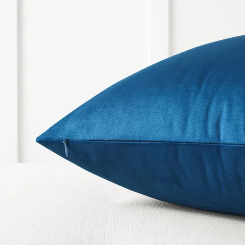 Vista 2 de Mixhug - Fundas de almohada decorativas de terciopelo, fundas de cojín para sofá y cama, juego de 2 fundas azules, 16 x 16 pulgadas