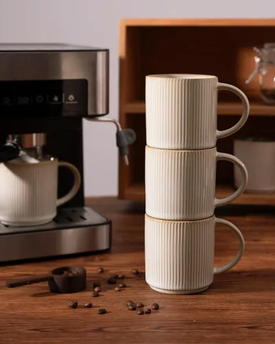 Vista 5 de Juego de Tazas de Café Famiware para 4, Tazas de 12 oz con Asa para Café, Té, Cacao, Leche - Juego de Tazas de Cerámica y Gres, Blanco Cappuccino
